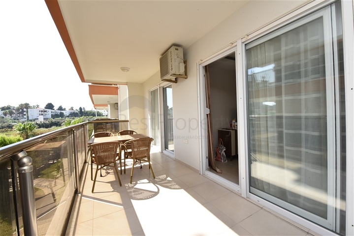 قريبة من البحر - شقة غرفة وصالة -مجمع انيق- في افسلار / الانيا 