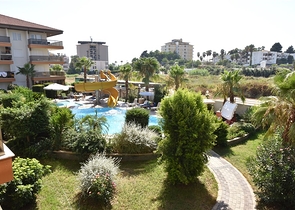 قريبة من البحر - شقة غرفة وصالة -مجمع انيق- في افسلار / الانيا 