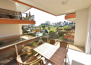 قريبة من البحر - شقة غرفة وصالة -مجمع انيق- في افسلار / الانيا 