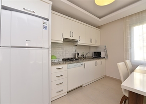 قريبة من البحر - شقة غرفة وصالة -مجمع انيق- في افسلار / الانيا 