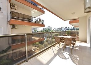 قريبة من البحر - شقة غرفة وصالة -مجمع انيق- في افسلار / الانيا 