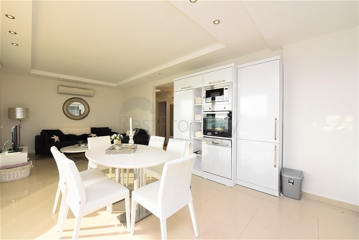 شقة ضمن مجمع فاخر - منطقة هادئة - تصميم 1+2- في كارجي جاك / الانيا 