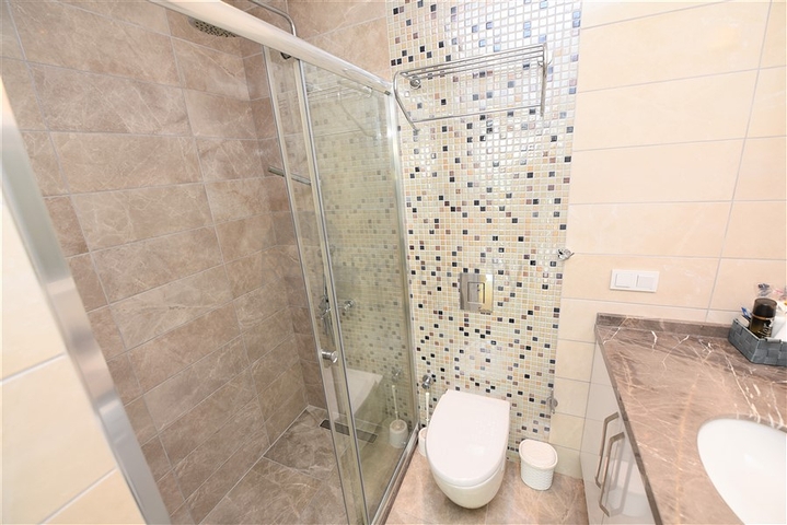 شقة ضمن مجمع فاخر - منطقة هادئة - تصميم 1+2- في كارجي جاك / الانيا 