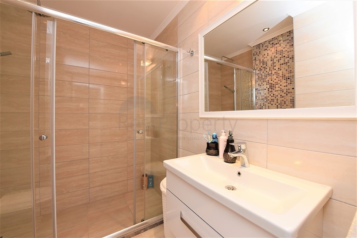 شقة ضمن مجمع فاخر - منطقة هادئة - تصميم 1+2- في كارجي جاك / الانيا 