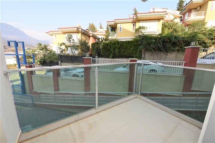 شقة ضمن مجمع فاخر - منطقة هادئة - تصميم 1+2- في كارجي جاك / الانيا 