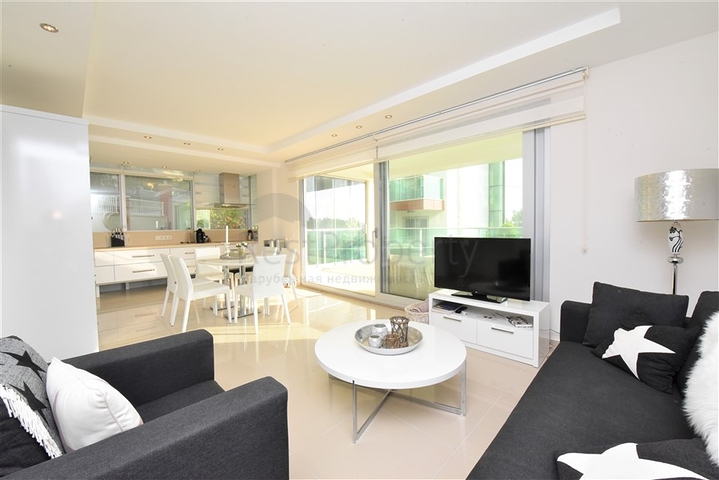 شقة ضمن مجمع فاخر - منطقة هادئة - تصميم 1+2- في كارجي جاك / الانيا 