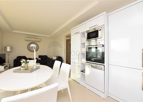 شقة ضمن مجمع فاخر - منطقة هادئة - تصميم 1+2- في كارجي جاك / الانيا 