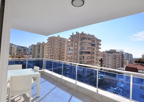 مجمع فاخر - شقة 2 غرفة وصالة -في مهموتلار / الانيا 