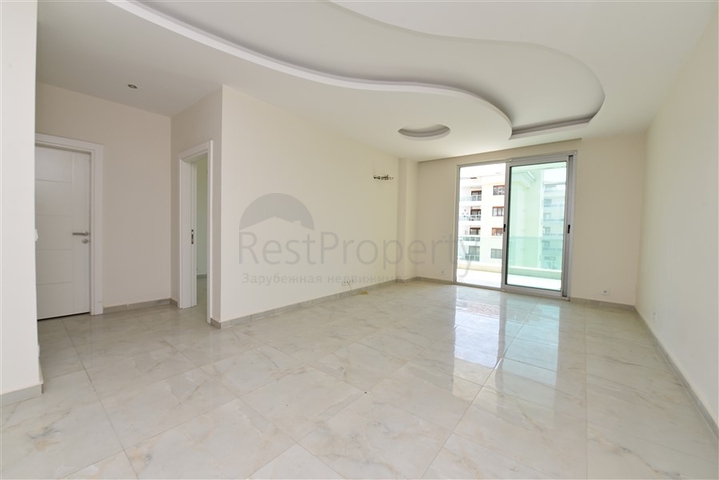 شقق للبيع في الانيا - مجمع حديث وقريب من البحر في كاستل / الانيا 