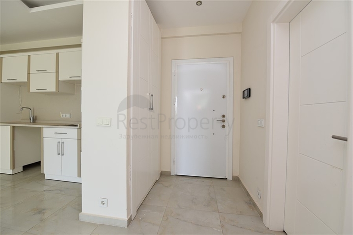 شقق للبيع في الانيا - مجمع حديث وقريب من البحر في كاستل / الانيا 