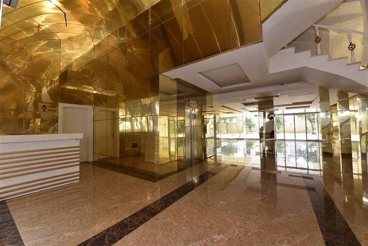 شقق للبيع في الانيا - مجمع حديث وقريب من البحر في كاستل / الانيا 