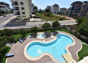 شقق للبيع في الانيا - مجمع حديث وقريب من البحر في كاستل / الانيا 