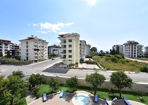 شقق للبيع في الانيا - مجمع حديث وقريب من البحر في كاستل / الانيا 