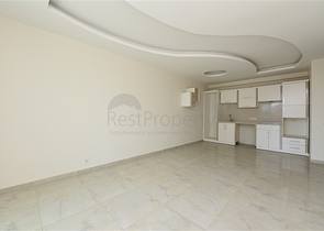 شقق للبيع في الانيا - مجمع حديث وقريب من البحر في كاستل / الانيا 