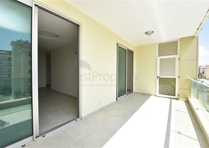 شقق للبيع في الانيا - مجمع حديث وقريب من البحر في كاستل / الانيا 