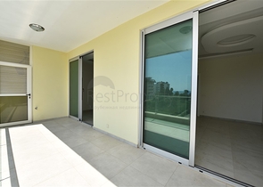 شقق للبيع في الانيا - مجمع حديث وقريب من البحر في كاستل / الانيا 