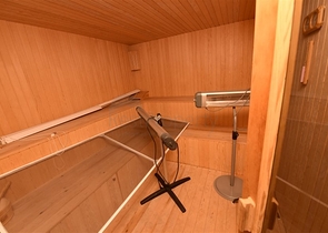 شقق للبيع في الانيا - مجمع حديث وقريب من البحر في كاستل / الانيا 