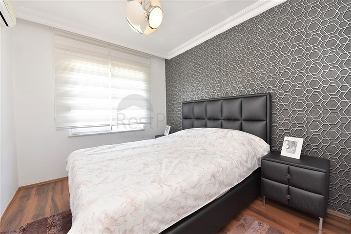 دوبلكس عائلية 4 غرف وصالة -جانب مول الانيوم -في اوبا / الانيا 