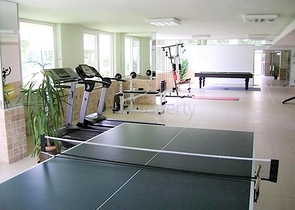 دوبلكس عائلية 4 غرف وصالة -جانب مول الانيوم -في اوبا / الانيا 