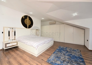 دوبلكس عائلية 4 غرف وصالة -جانب مول الانيوم -في اوبا / الانيا 