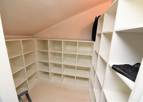 دوبلكس عائلية 4 غرف وصالة -جانب مول الانيوم -في اوبا / الانيا 