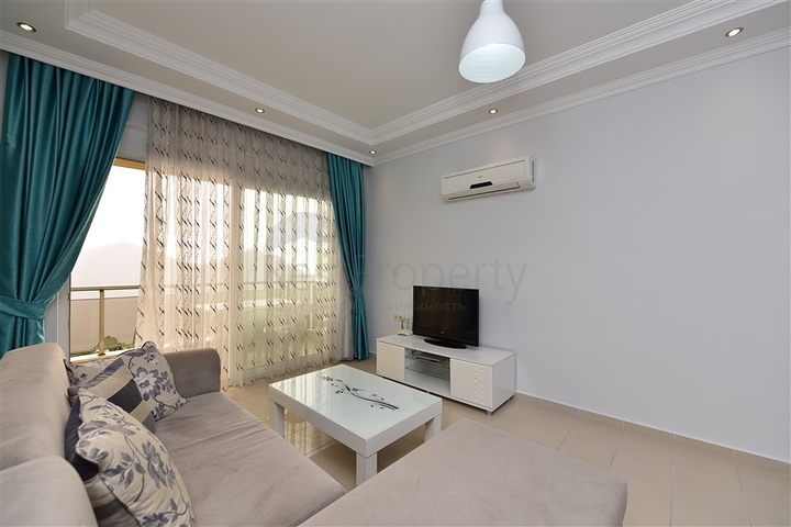 شقة مؤثثة في قلب مدينة ألانيا للبيع 