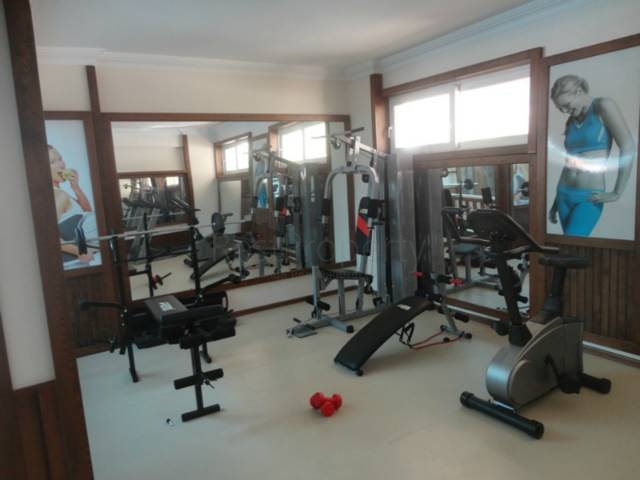 شقة مؤثثة في قلب مدينة ألانيا للبيع 