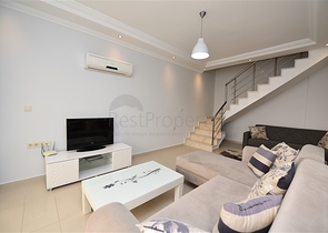 شقة مؤثثة في قلب مدينة ألانيا للبيع 