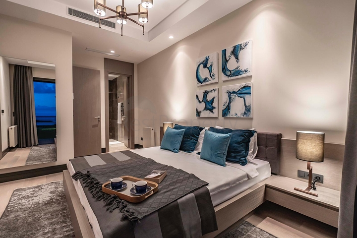 مجمع النخبة مع مفهوم الفندق على الساحل الأول في منطقة ياليكافاك