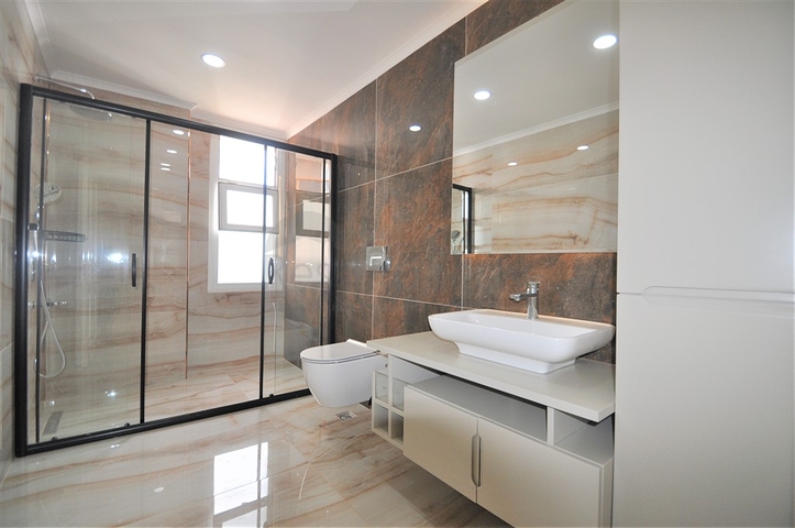 شقق اطلالة بحر في الانيا - تصميم 1+2 - في توسمور / الانيا 