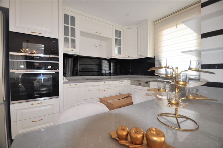 شقق اطلالة بحر في الانيا - تصميم 1+2 - في توسمور / الانيا 