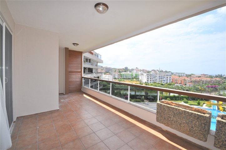 شقق اطلالة بحر في الانيا - تصميم 1+2 - في توسمور / الانيا 