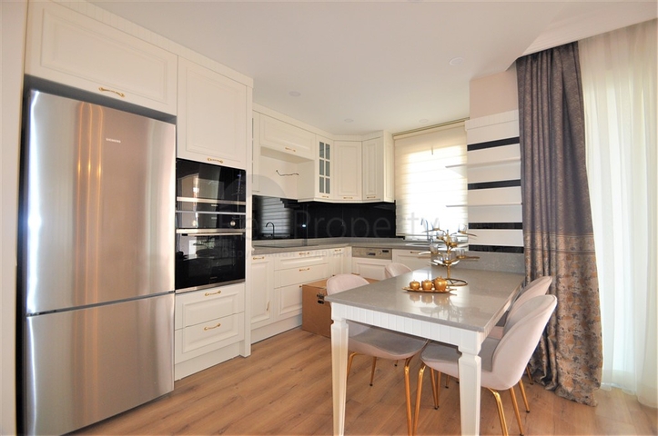 شقق اطلالة بحر في الانيا - تصميم 1+2 - في توسمور / الانيا 