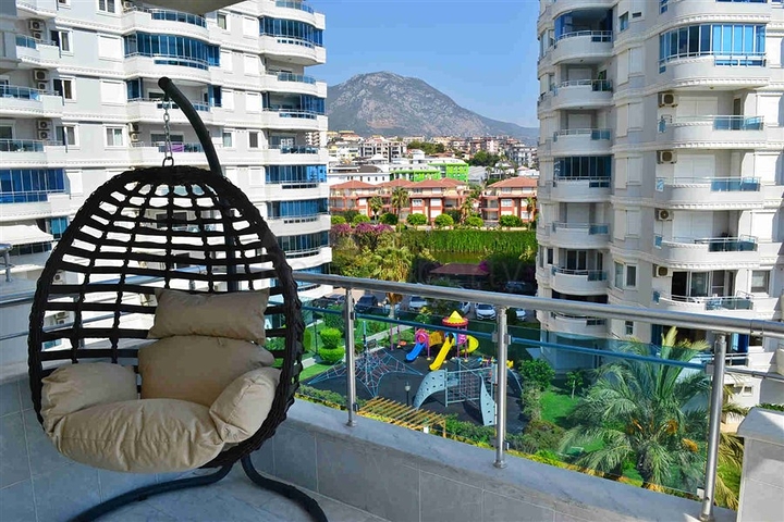 اطلالة بحر مباشرة -شقة 2 غرفة وصالة -ضمن مجمع فاخر -توسمور / الانيا 