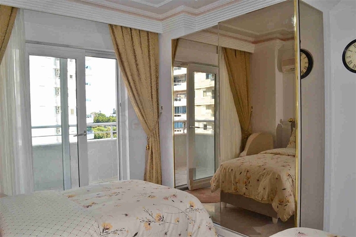 اطلالة بحر مباشرة -شقة 2 غرفة وصالة -ضمن مجمع فاخر -توسمور / الانيا 