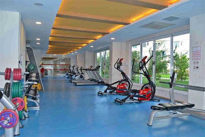 اطلالة بحر مباشرة -شقة 2 غرفة وصالة -ضمن مجمع فاخر -توسمور / الانيا 