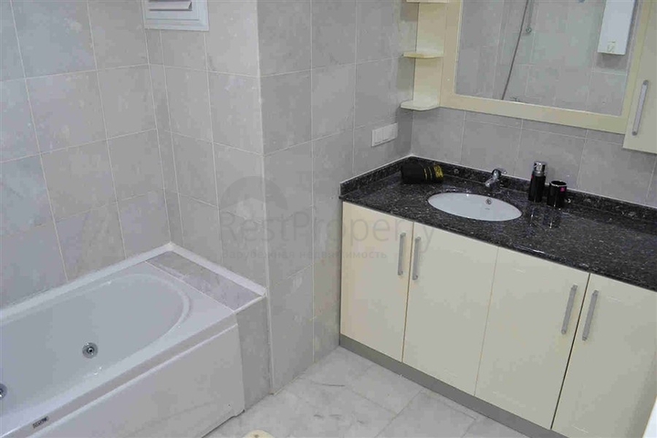 اطلالة بحر مباشرة -شقة 2 غرفة وصالة -ضمن مجمع فاخر -توسمور / الانيا 