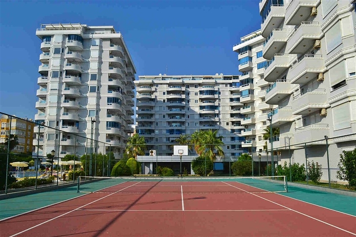 اطلالة بحر مباشرة -شقة 2 غرفة وصالة -ضمن مجمع فاخر -توسمور / الانيا 