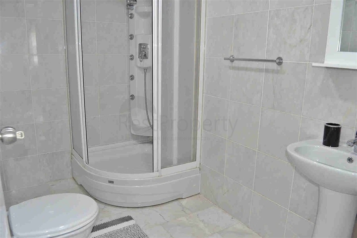 اطلالة بحر مباشرة -شقة 2 غرفة وصالة -ضمن مجمع فاخر -توسمور / الانيا 