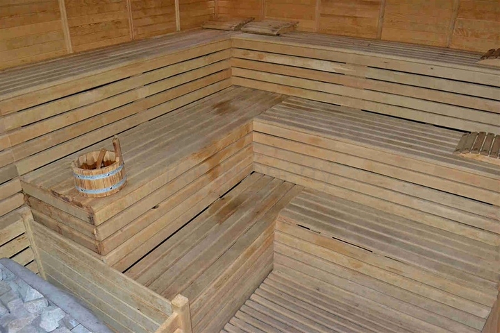 اطلالة بحر مباشرة -شقة 2 غرفة وصالة -ضمن مجمع فاخر -توسمور / الانيا 