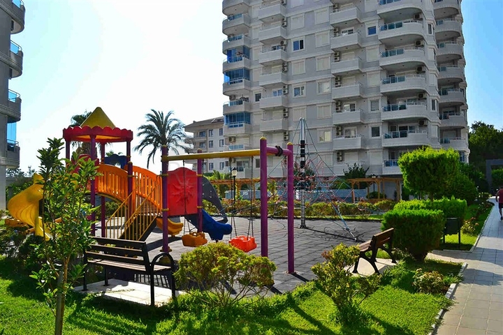 اطلالة بحر مباشرة -شقة 2 غرفة وصالة -ضمن مجمع فاخر -توسمور / الانيا 