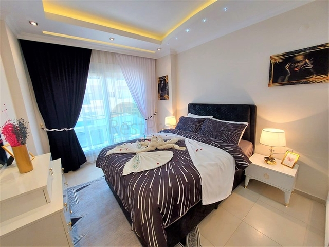 شقق حديثة للبيع في الانيا - تصميم 1+1 - قريبة من البحر - مهموتلار / الانيا 