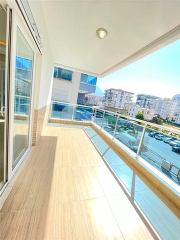 شقق حديثة للبيع في الانيا - تصميم 1+1 - قريبة من البحر - مهموتلار / الانيا 