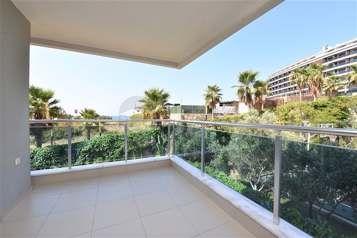 شقق للبيع في كاستل -مجمع فاخر - شقة 1+1 -كاستل / الانيا 