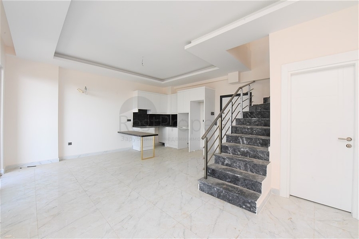 شقق اطلالة بحر في الانيا - دوبلكس 3 غرف وصالة -مجمع حديث -كارجي جاك / الانيا 