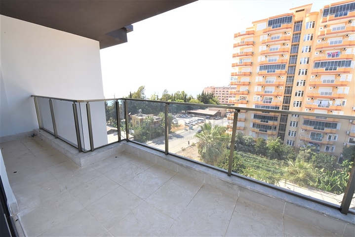 شقق اطلالة بحر في الانيا - دوبلكس 3 غرف وصالة -مجمع حديث -كارجي جاك / الانيا 