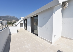 شقق اطلالة بحر في الانيا - دوبلكس 3 غرف وصالة -مجمع حديث -كارجي جاك / الانيا 