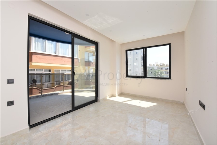 عقارت الانيا - شقة للبيع في مركز الانيا -مجمع حديث - تصميم 1+2 