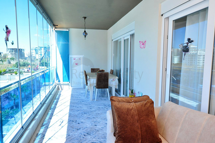 شقق للبيع في الانيا - مجمع حديث - غرفة وصالة -في محمودلار / الانيا 