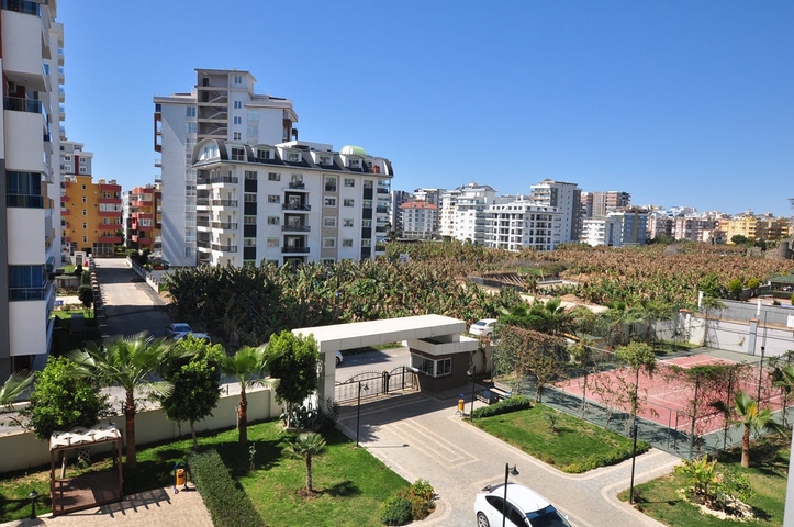 شقق للبيع في الانيا - مجمع حديث - غرفة وصالة -في محمودلار / الانيا 